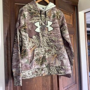 Under Armour XL Camo Hoodie